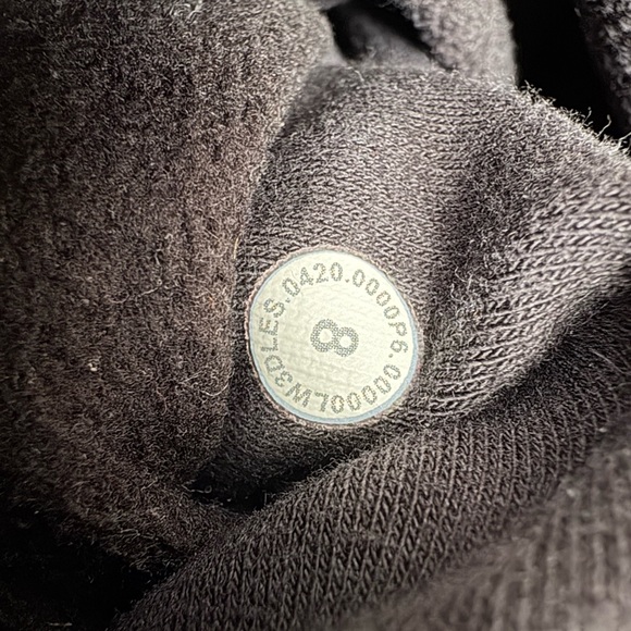 Lululemon Scuba Full-Zip Hoodie - Picture 4 of 8